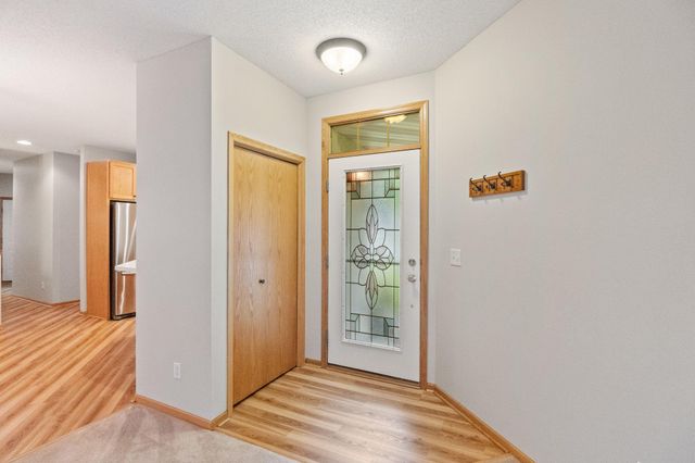 8903 Preserve Trail, Savage, MN 55378