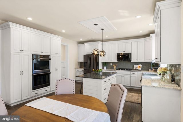 19 ABBY RD, Avondale, PA 19311