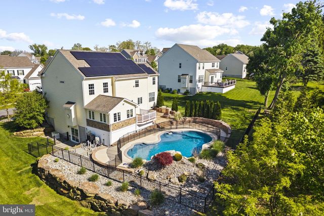 19 ABBY RD, Avondale, PA 19311