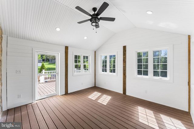 19 ABBY RD, Avondale, PA 19311