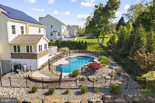 19 ABBY RD, Avondale, PA 19311