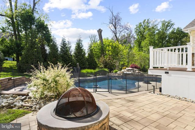 19 ABBY RD, Avondale, PA 19311