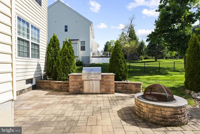 19 ABBY RD, Avondale, PA 19311