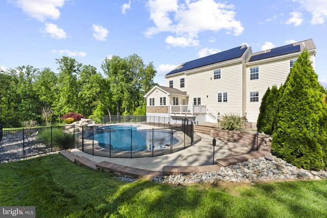 19 ABBY RD, Avondale, PA 19311