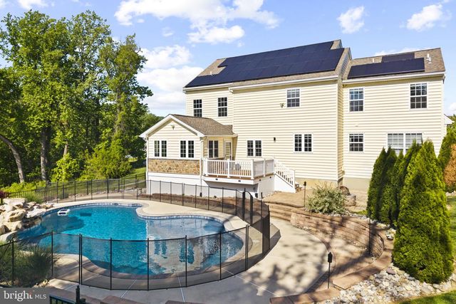 19 ABBY RD, Avondale, PA 19311