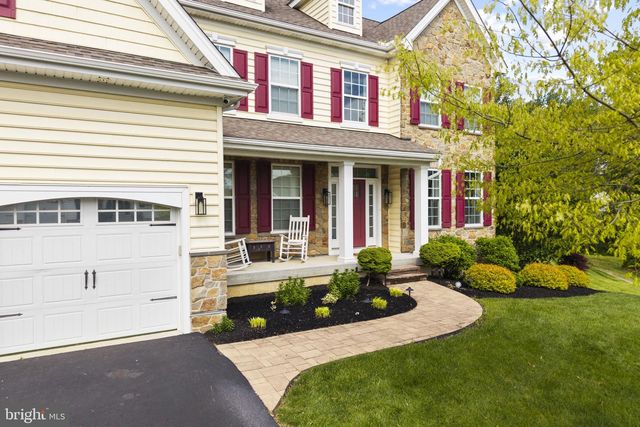 19 ABBY RD, Avondale, PA 19311
