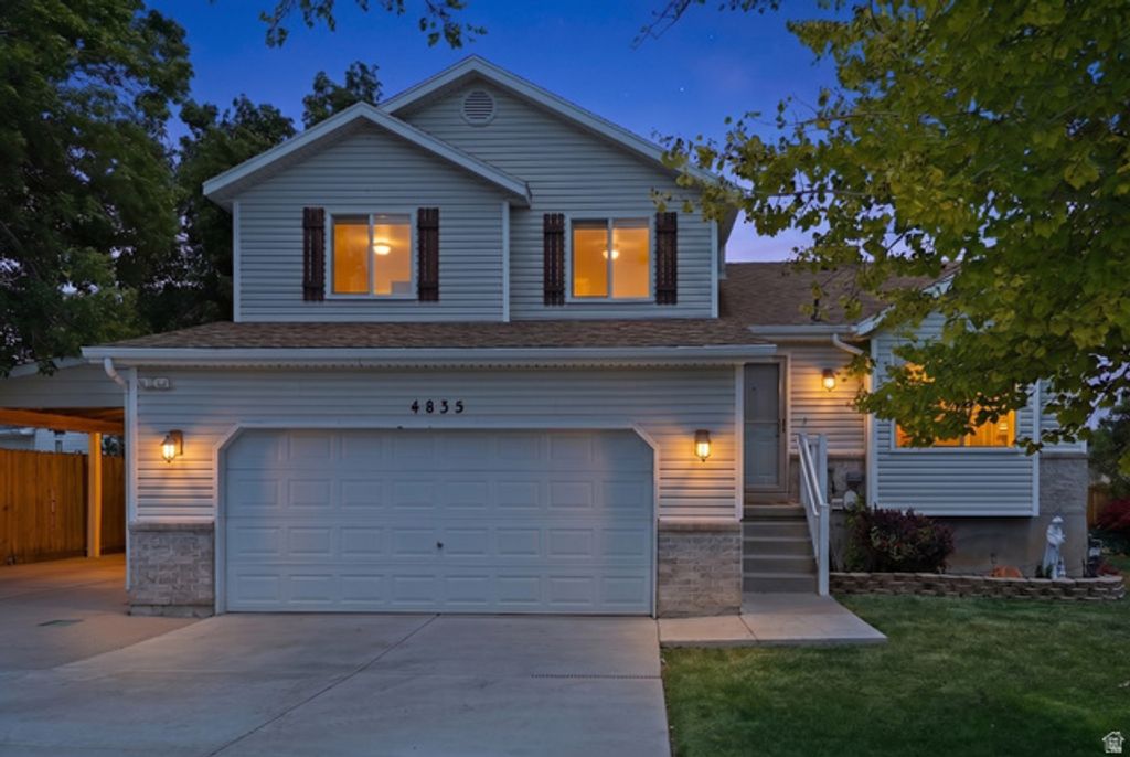 Image 1 of property listing at 4835 S BONNIEBROOK DR, Taylorsville, UT 84118