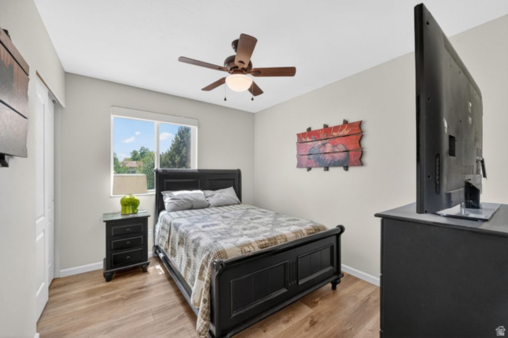 Image 20 of property listing at 4835 S BONNIEBROOK DR, Taylorsville, UT 84118