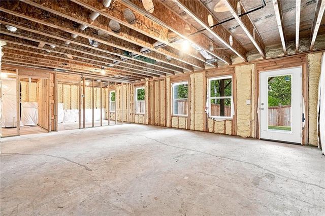 176 Meander Drive, Woodstock, GA 30188