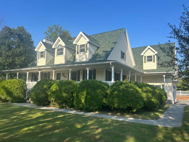 2112 Military Turnpike, Plattsburgh, NY 12901