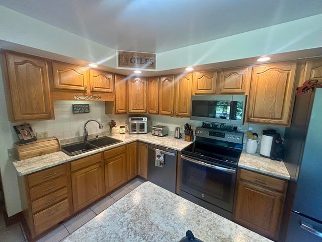 2112 Military Turnpike, Plattsburgh, NY 12901