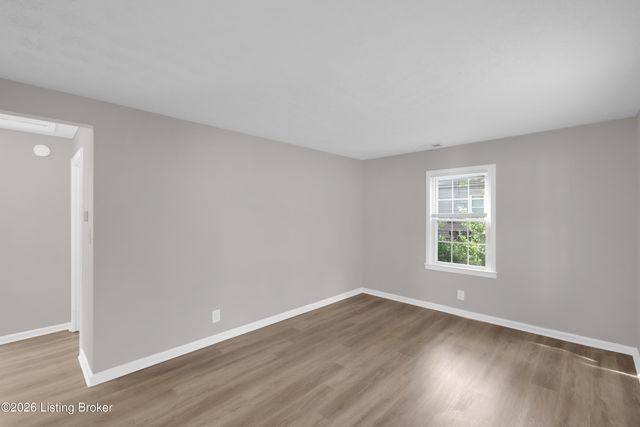 1927 S 28th St, Louisville, KY 40210