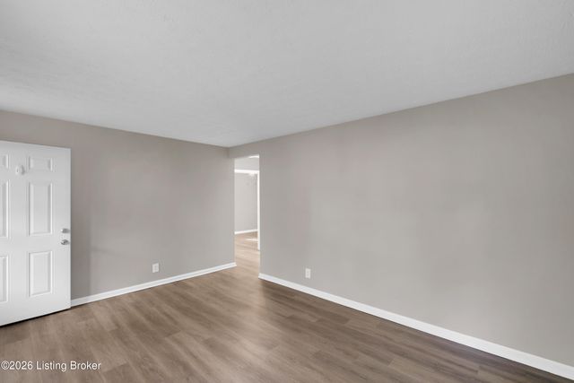 1927 S 28th St, Louisville, KY 40210