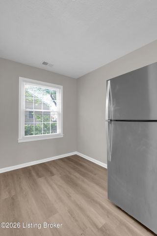 1927 S 28th St, Louisville, KY 40210