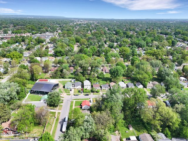 1927 S 28th St, Louisville, KY 40210