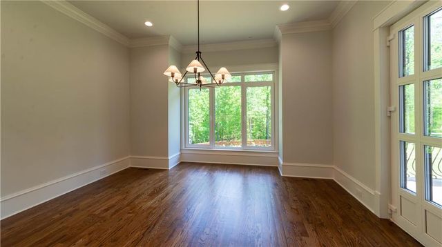 10765 Shallowford Road, Roswell, GA 30075