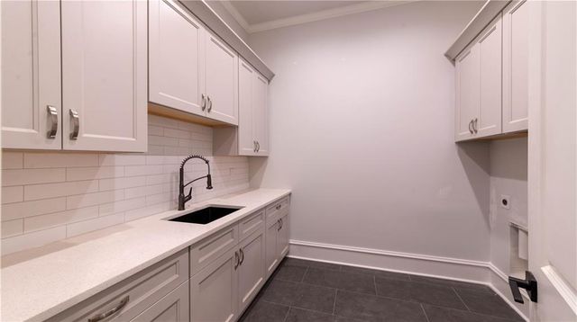 10765 Shallowford Road, Roswell, GA 30075