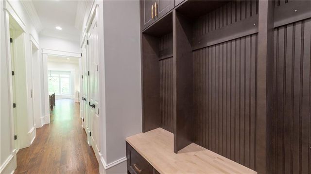 10765 Shallowford Road, Roswell, GA 30075