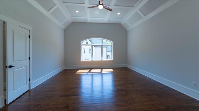 10765 Shallowford Road, Roswell, GA 30075