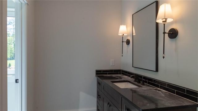 10765 Shallowford Road, Roswell, GA 30075