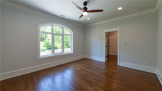 10765 Shallowford Road, Roswell, GA 30075