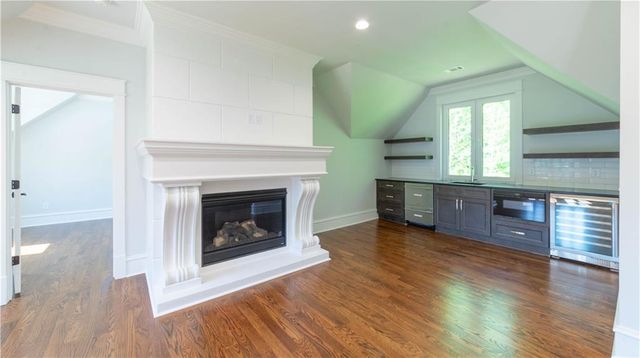 10765 Shallowford Road, Roswell, GA 30075