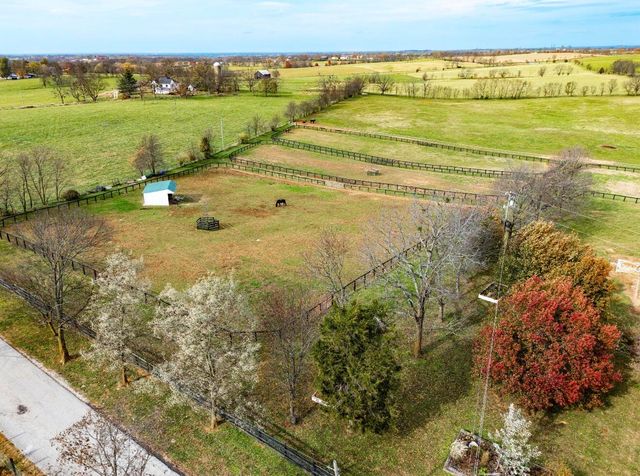 1231 Jackstown Road, Paris, KY 40361