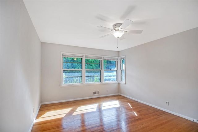 3829 Ewing Avenue S, Minneapolis, MN 55410