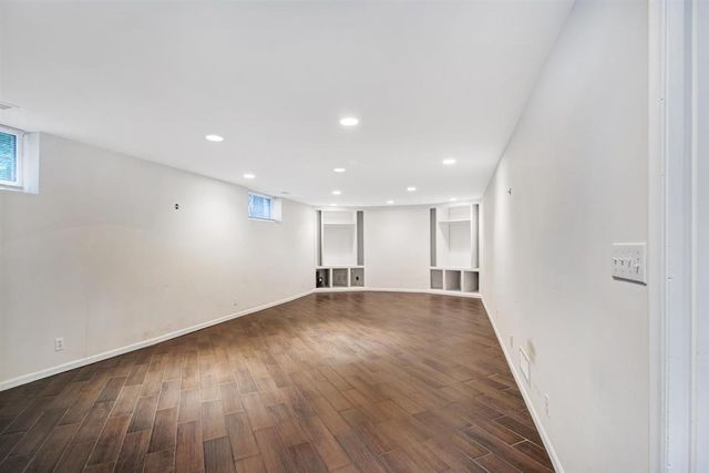 3829 Ewing Avenue S, Minneapolis, MN 55410