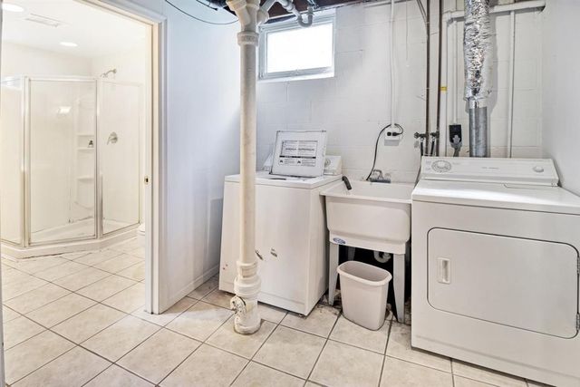 3829 Ewing Avenue S, Minneapolis, MN 55410