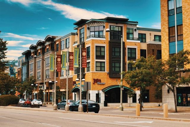 3829 Ewing Avenue S, Minneapolis, MN 55410