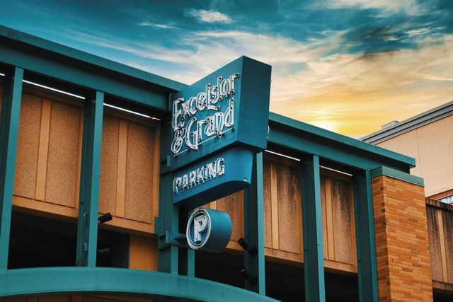 3829 Ewing Avenue S, Minneapolis, MN 55410