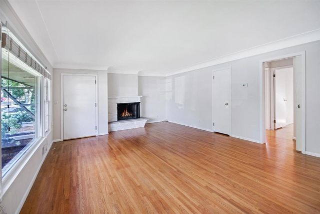 3829 Ewing Avenue S, Minneapolis, MN 55410