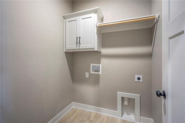 22609 Cole Court, Peculiar, MO 64078