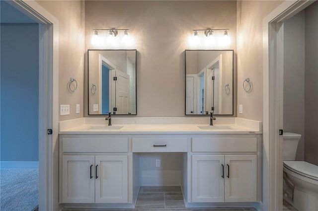 22609 Cole Court, Peculiar, MO 64078