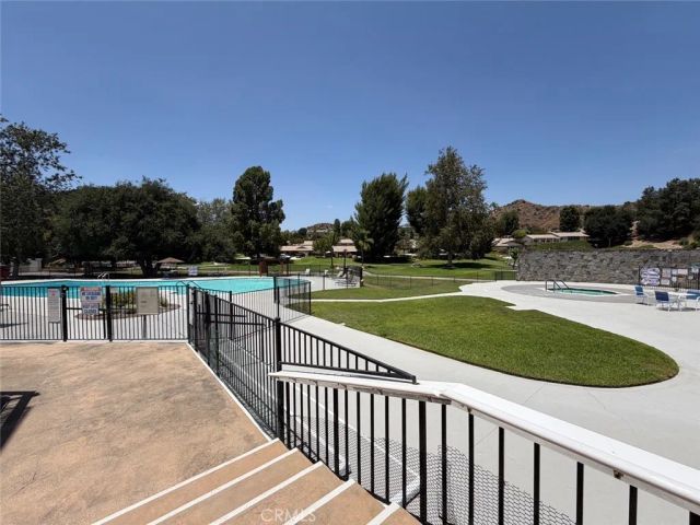 26360 Oakspur A, Newhall, CA 91321