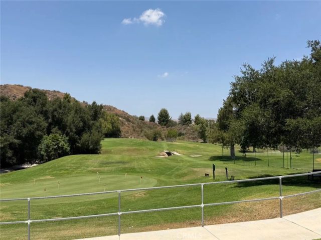 26360 Oakspur A, Newhall, CA 91321