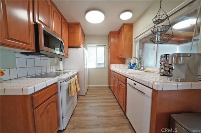 26360 Oakspur A, Newhall, CA 91321
