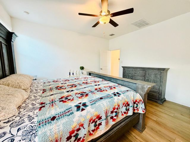 736 Pollyann Trail, Fort Worth, TX 76052