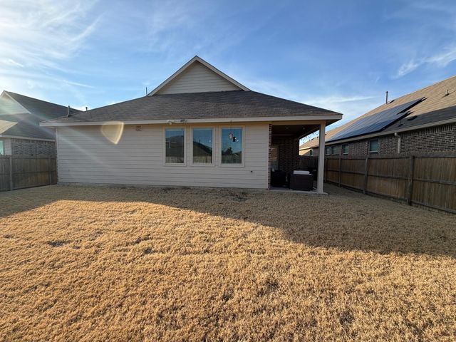 736 Pollyann Trail, Fort Worth, TX 76052