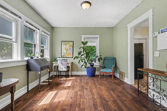 54 Frisbie Avenue, Battle Creek, MI 49037