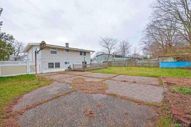 376 Magnolia Drive, Selden, NY 11784