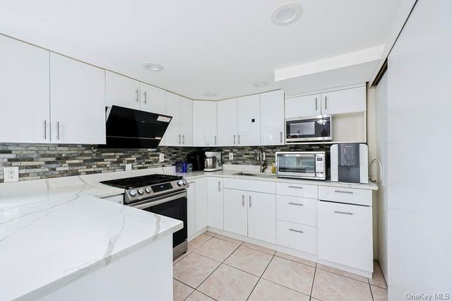 376 Magnolia Drive, Selden, NY 11784