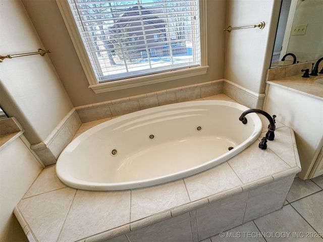 451963 E 958 Road, Vian, OK 74962