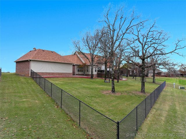 451963 E 958 Road, Vian, OK 74962