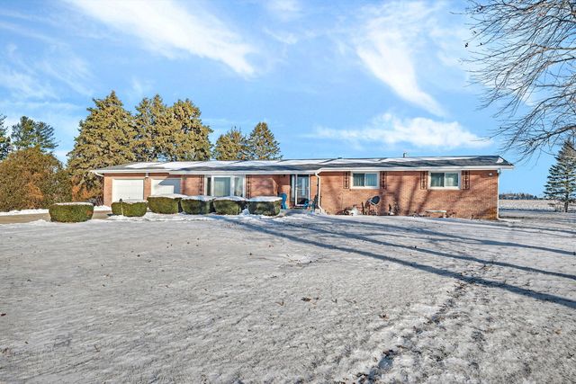 1681 N 33rd Road, Ottawa, IL 61350