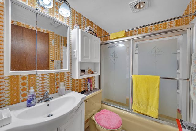 1681 N 33rd Road, Ottawa, IL 61350