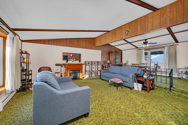 1681 N 33rd Road, Ottawa, IL 61350