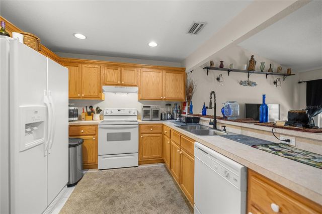 2635 NE 7TH STREET 102, Ocala, FL 34470