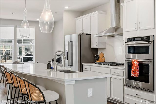 212 S Sydney Court, Plymouth, MI 48170